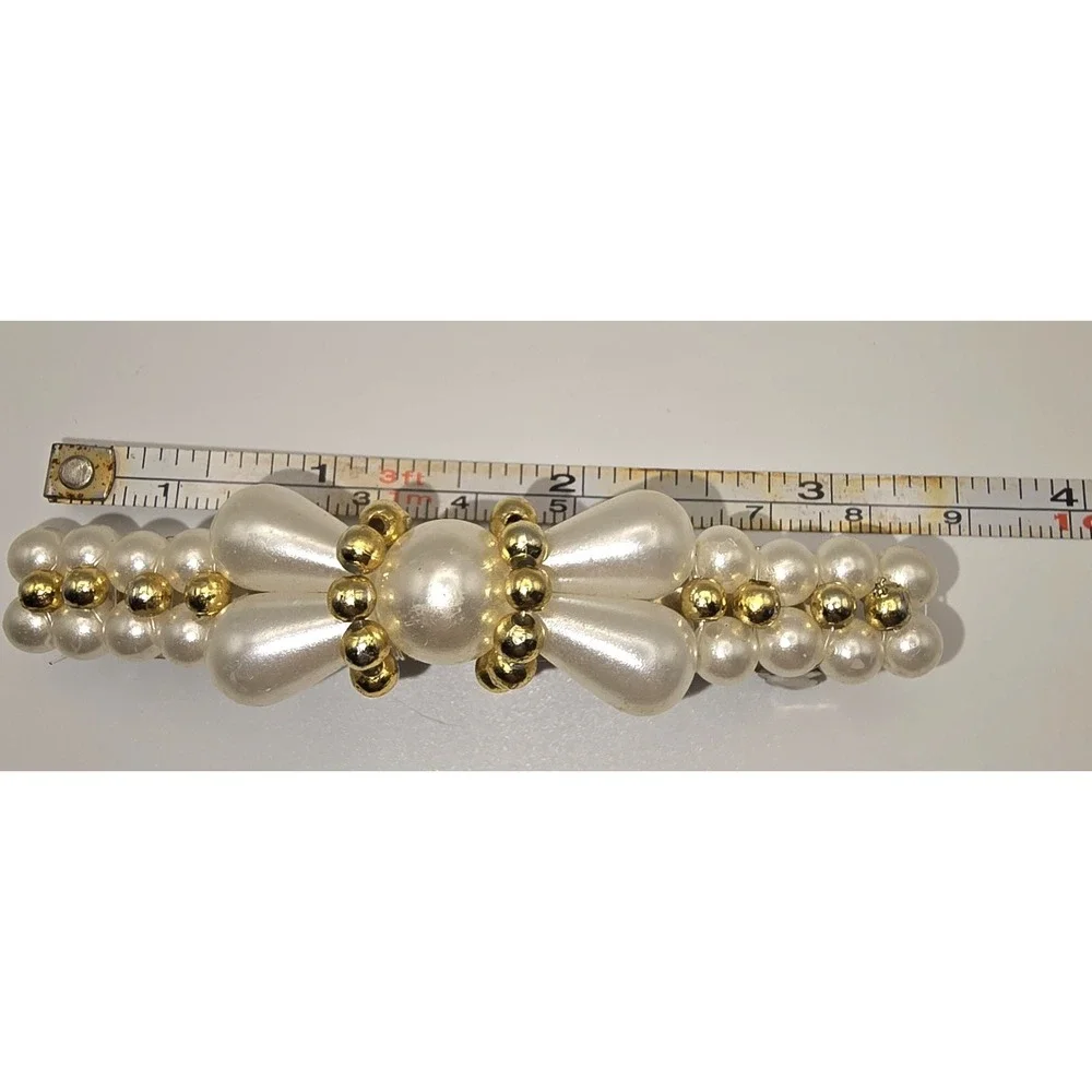 Vintage Unbranded Plastic Pearl And Gold Bead Hair Clip Barrette ‎ -536